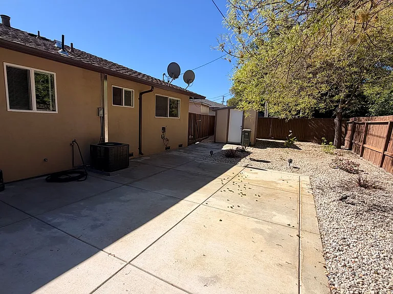 EBN T 10121 — Photo 30