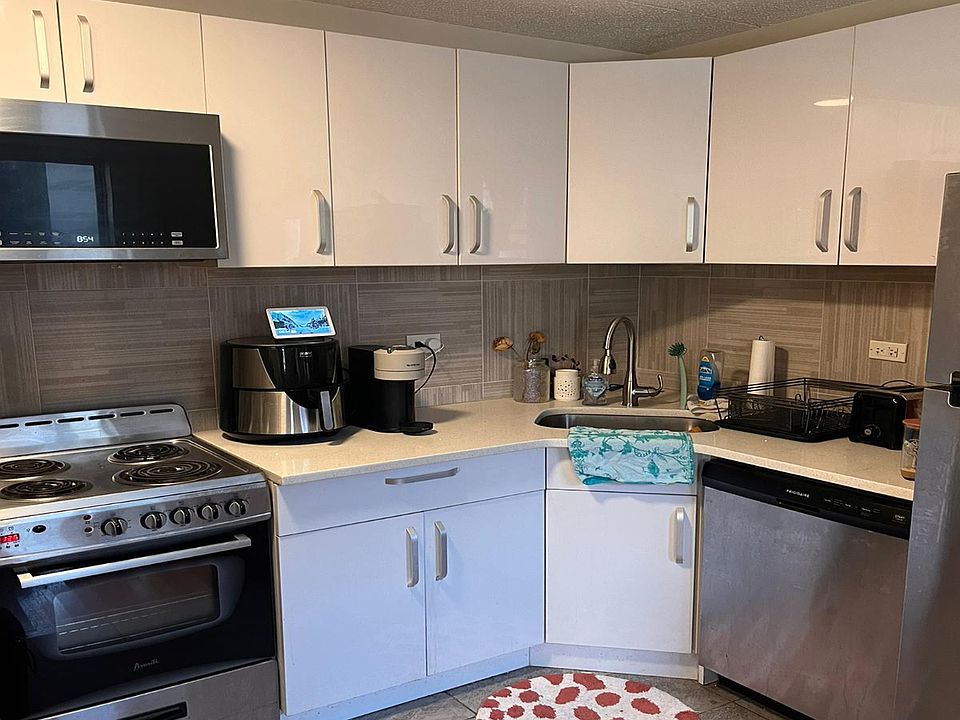 1st image of 217 E 111th St APT 2