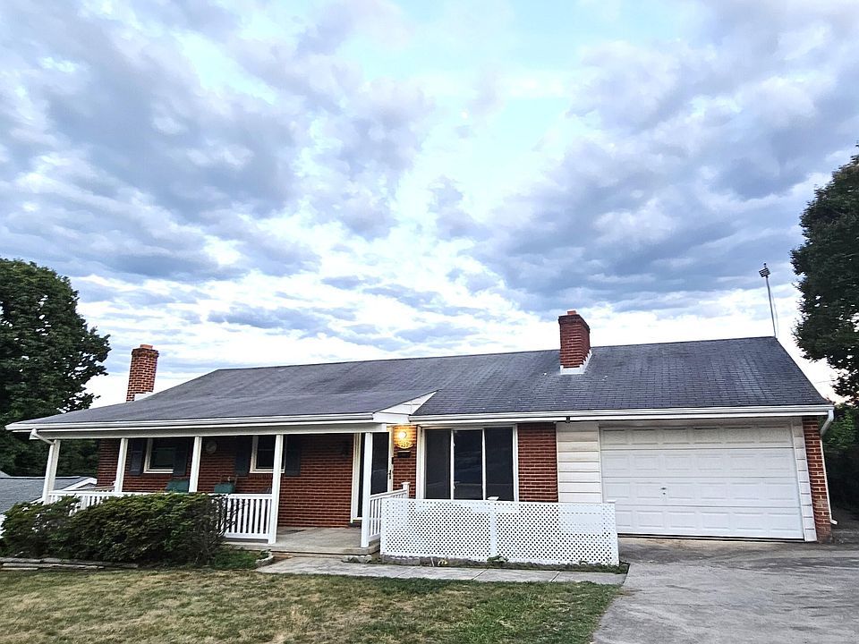 1st image of 159 Oaklawn Ave NE
