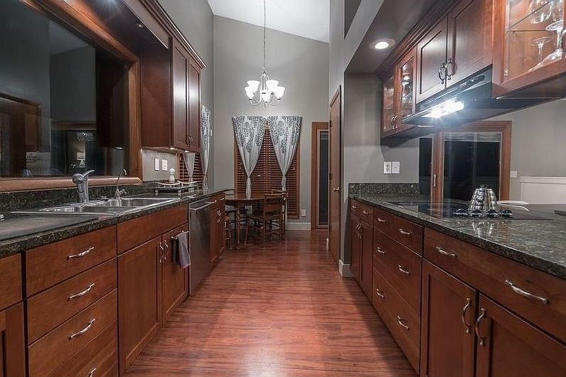 2nd image of 7605 Winding Way S