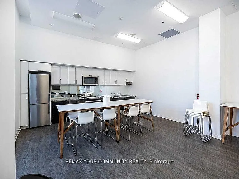 1900 Simcoe St N #532 — Photo 17