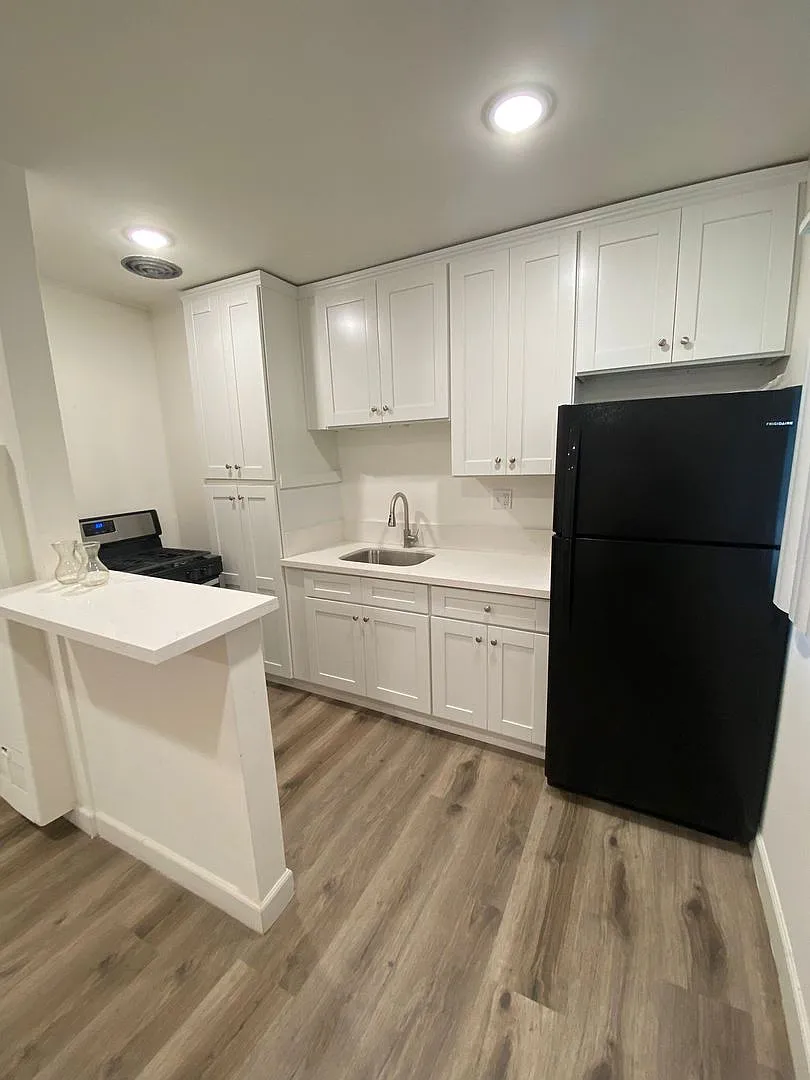 1 bed, 650 sqft, $1,995 — Photo 1