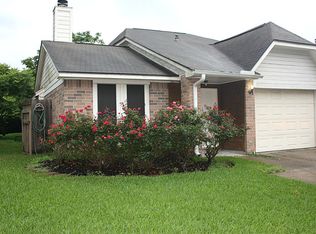 726 Hartman Dr, Baytown, TX 77521
