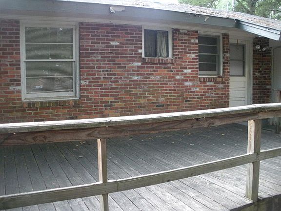 Private Rear Deck