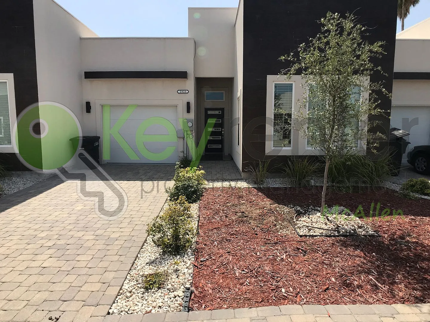 3 Bed/2 Bath Townhome in Mcallen TX — Photo 1