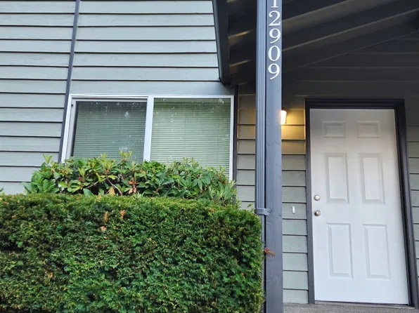 12909 109th Avenue Ct E, Puyallup, WA 98374
