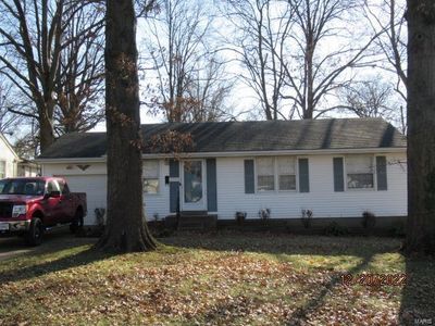 1534 Comet Dr, Saint Louis, MO, 63137
