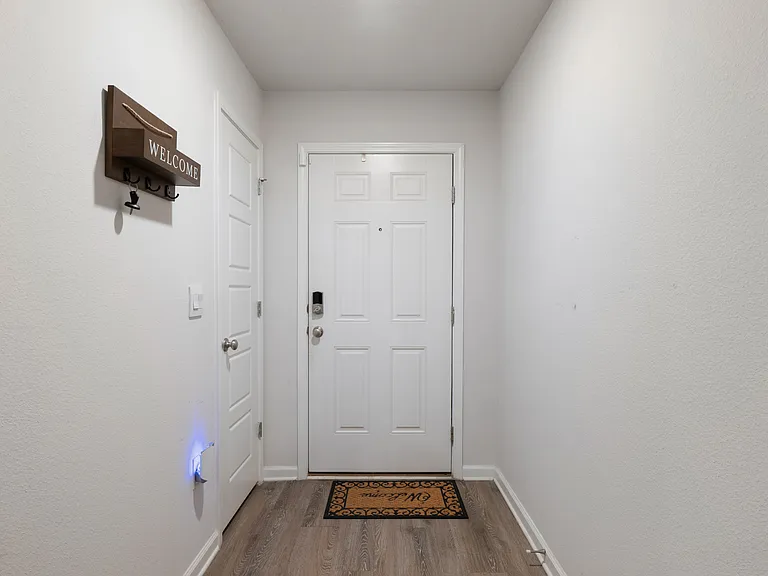 6364 Burrow Ln — Photo 3