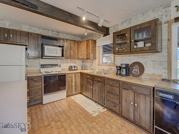 4th image of 7 Meadow Ln