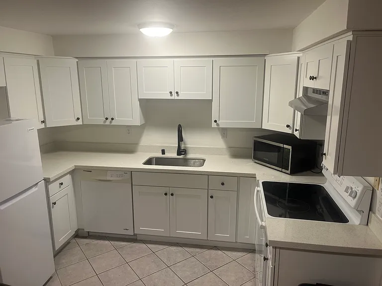 220 SW Clark St #B304 — Photo 13