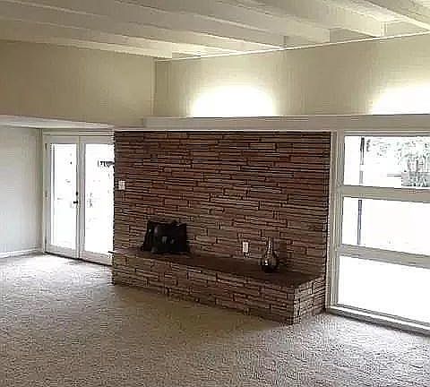 3rd image of 3650-1 Blende St