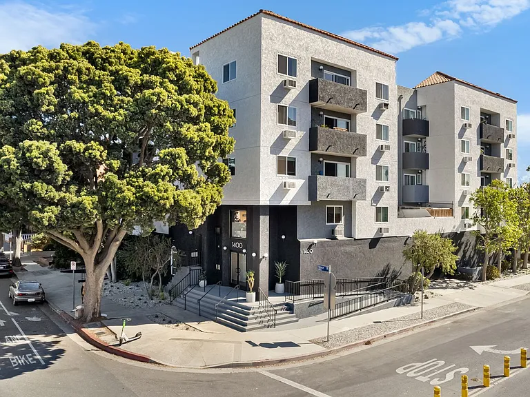 1400 Venice Blvd.- Modern Living in the Heart of Venice Renovated 2 Bedroom Units — Photo 18