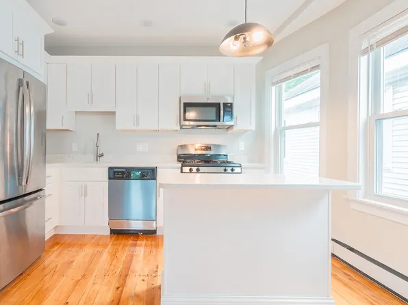 394 Centre St #1, Boston, MA 02130