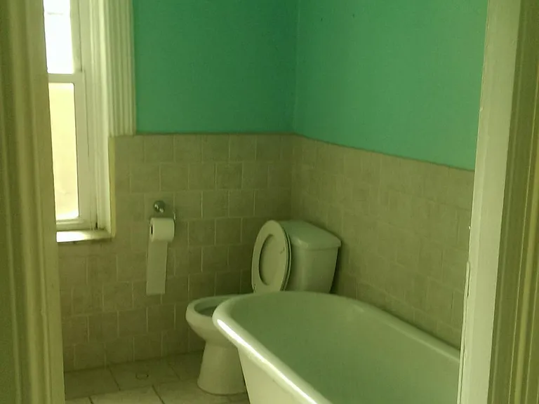Upper bath/shower