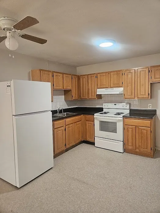 2 bed, 1.0 bath, 800 sqft, $2,600 — Photo 2