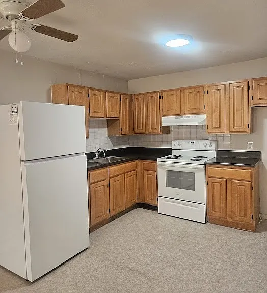 572 Cummins Hwy #6 — Photo 2