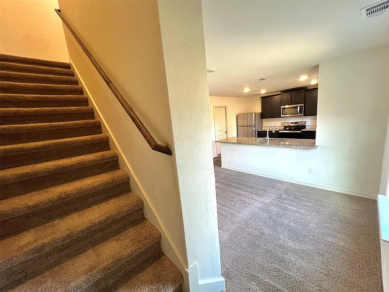 113 Sunnymeade Ln — Photo 10
