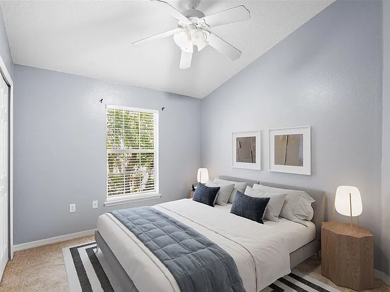 6745 Breezy Palm Dr — Photo 8