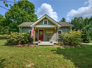 8563 N Lick Creek Rd, Morgantown, IN 46160