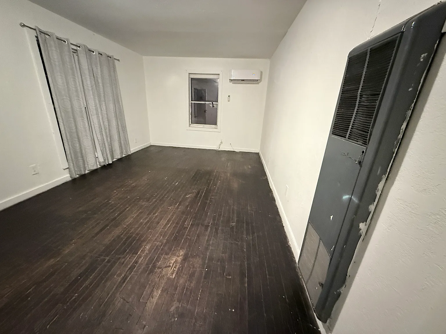 922 N Carolina St — Photo 2