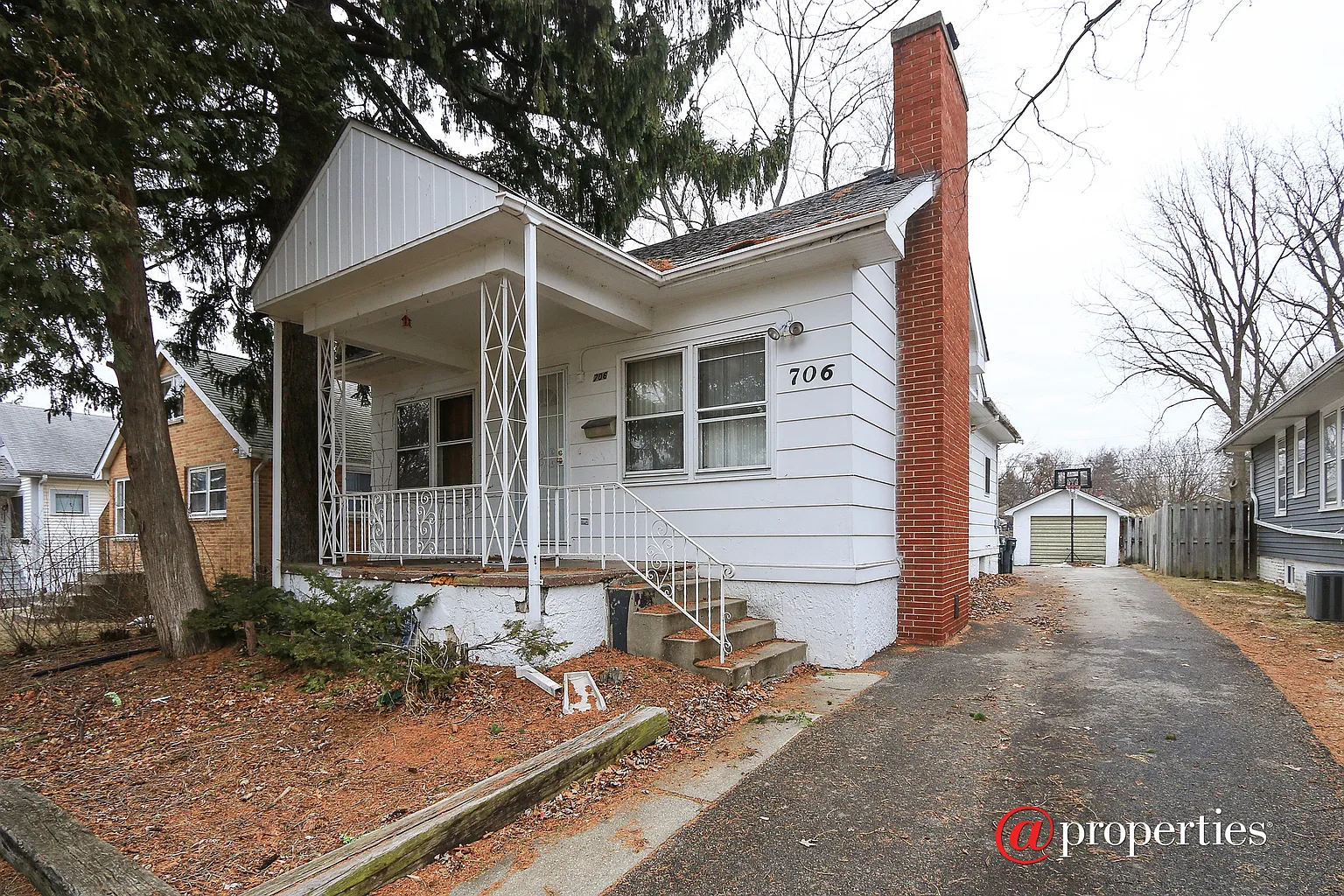 706 W Grove Ave photo 1