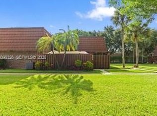 Lake Pine Village, Davie, FL 33325