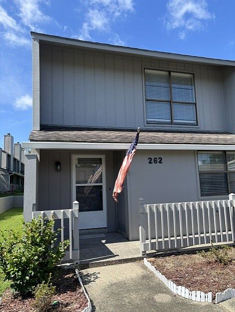 1st image of 262 Highpoint Dr #262