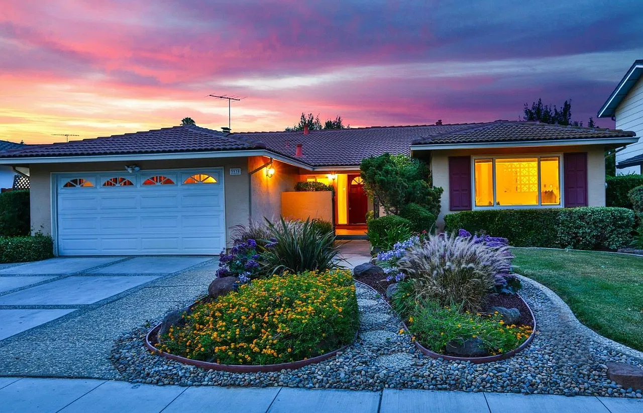 4 bed, 1750 sqft, $6,000 — Photo 2