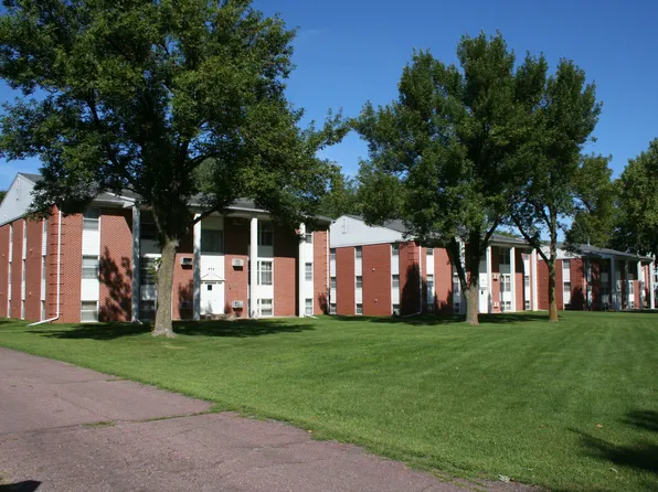 646 Summit Dr #1, Fairmont, MN 56031