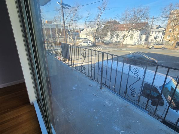 3586 Kennedy Blvd #2L