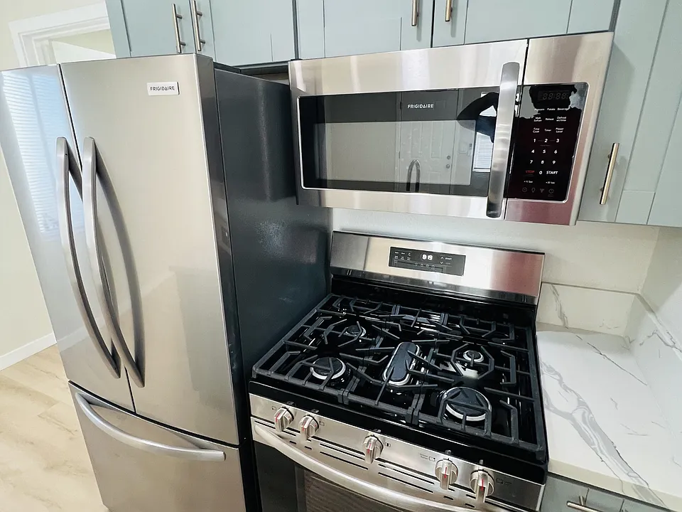 3845-3851 Menlo Ave #3849