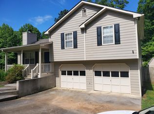 596 Browning Cir, Acworth, GA 30101