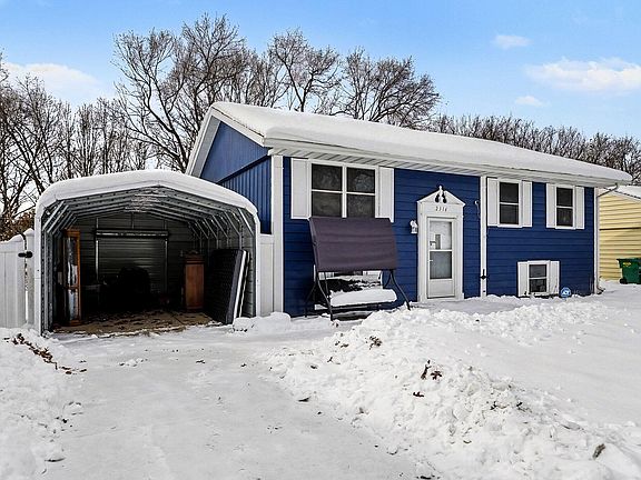 3rd image of 2316 Fair Oaks St E