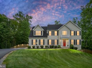 15 Blossom Tree Ct, Stafford, VA 22554