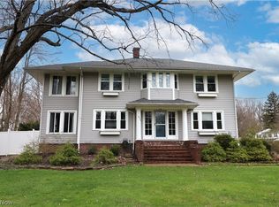 4376 Dover Center Rd, North Olmsted, OH 44070