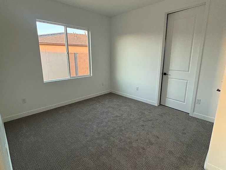 1567 S Sinawava Dr #B — Photo 8