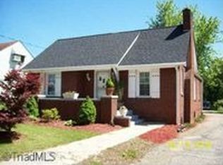528 E Main St #E, Pilot Mountain, NC 27041