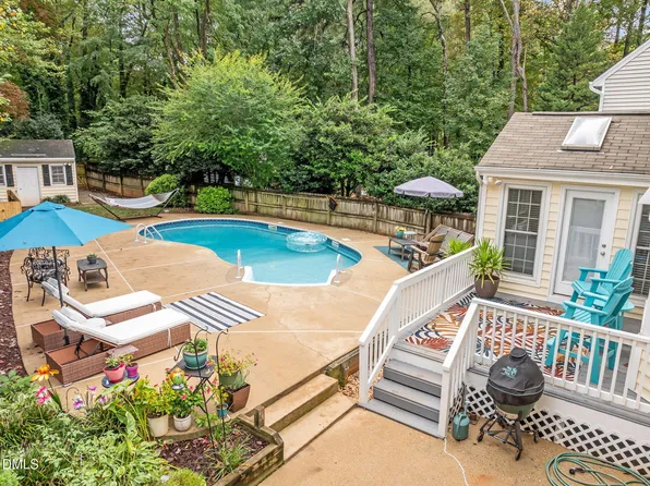300 Mainsail Dr, Cary, NC 27511