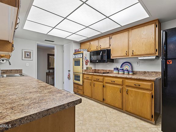 3rd image of 13416 N CEDAR Drive