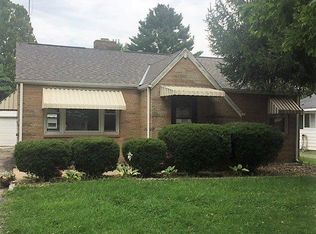 1411 E Chestnut St, Canton, IL 61520