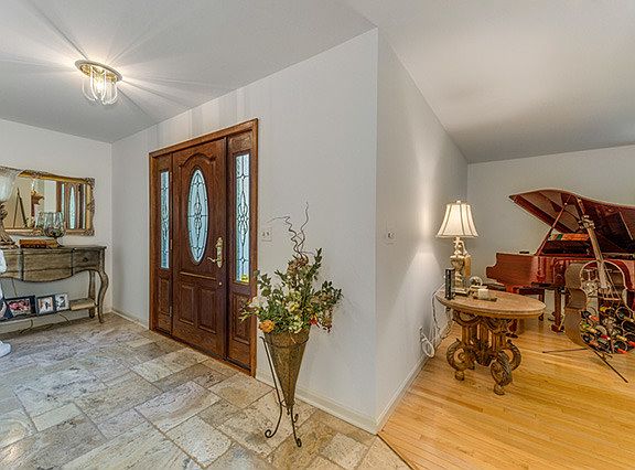 5th image of 42W663 Bridle Ct