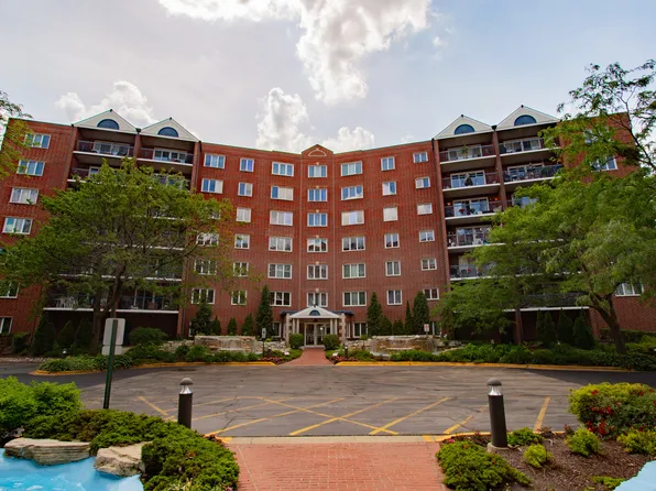 8560 W Foster Ave Unit 606, Norridge, IL 60706