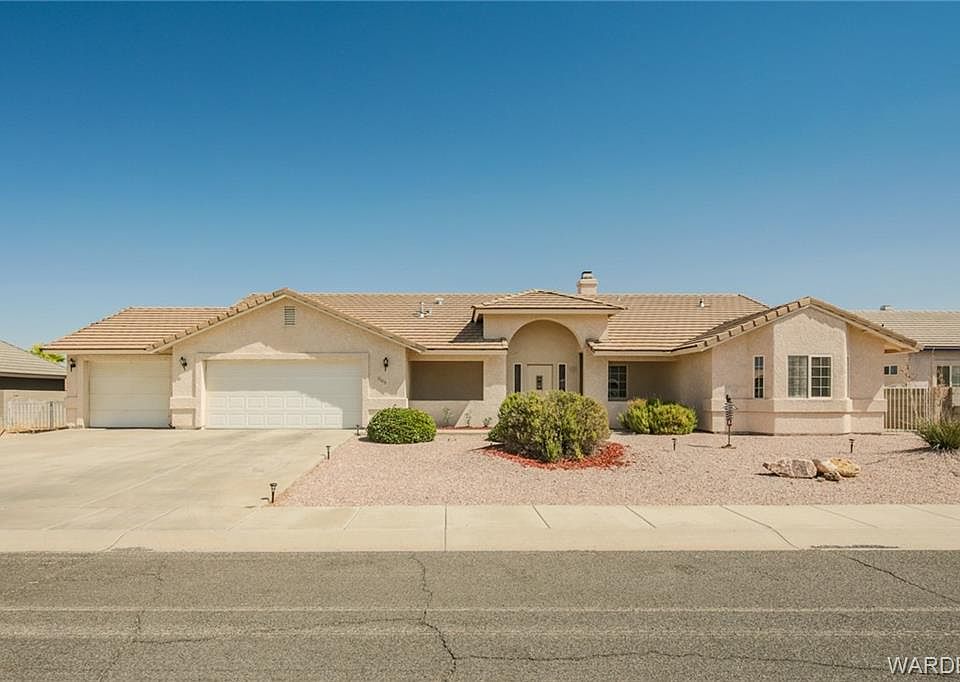 1st image of 3185 Jennifer Ave