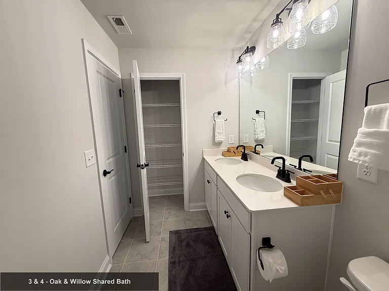 4045 Grommet Ct — Photo 29