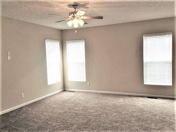 3rd image of 9406 Lago Mar Ct