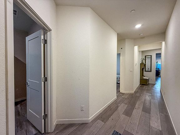 4th image of 2117 Wooster Place
