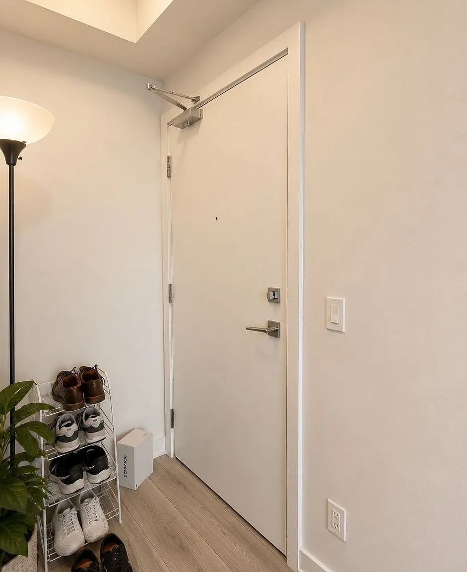 1 bed, $2,200 — Photo 3