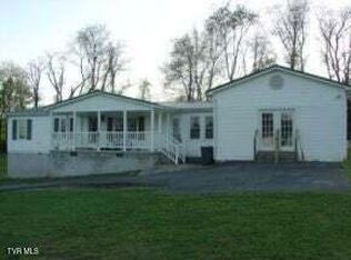 13654 Sky Dr, Glade Spring, VA 24340