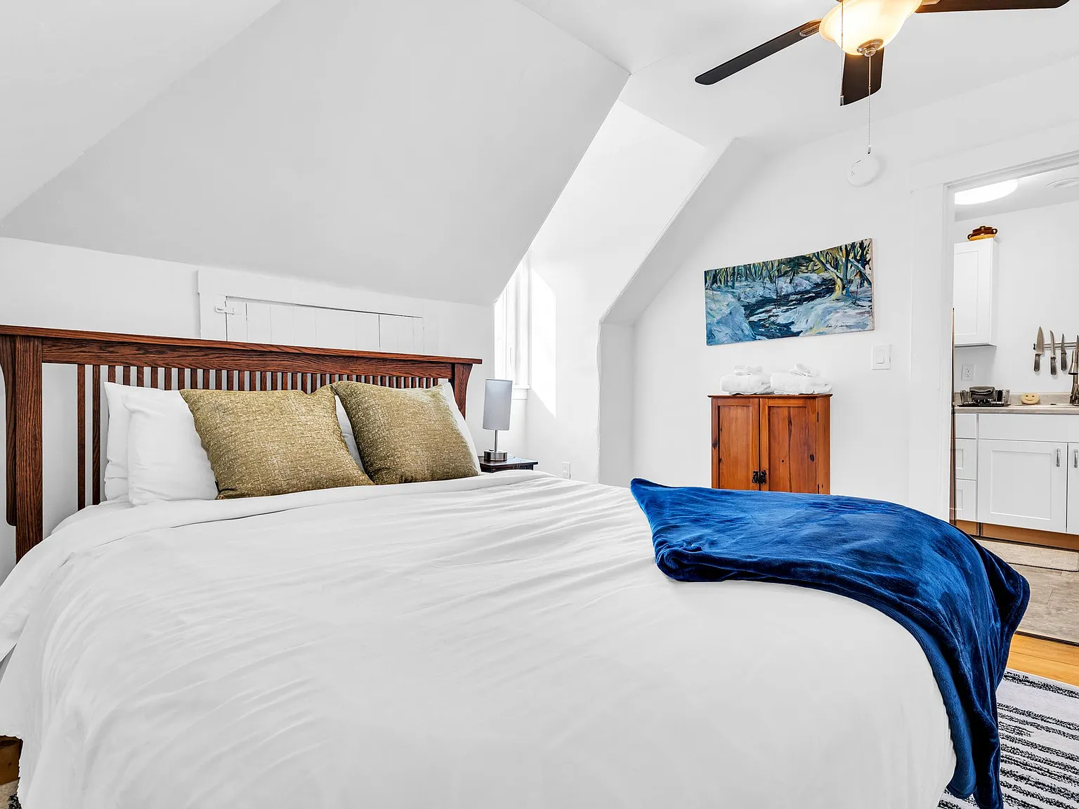 2 bed, 1.5 bath, $2,900 — Photo 4