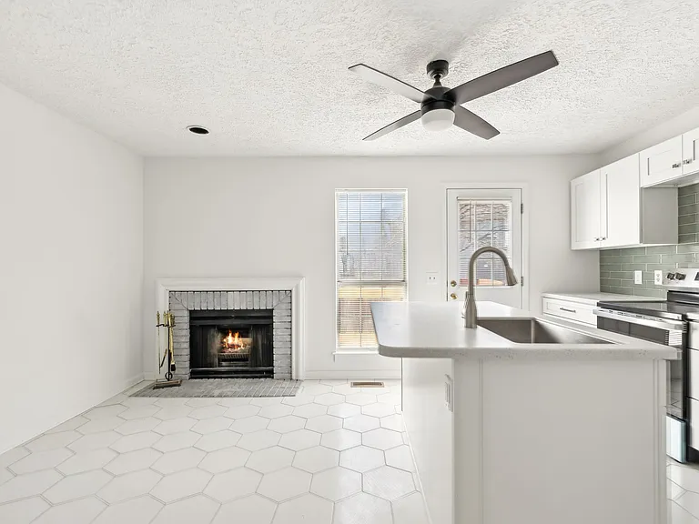 217 Walton Ferry Rd #108 — Photo 14